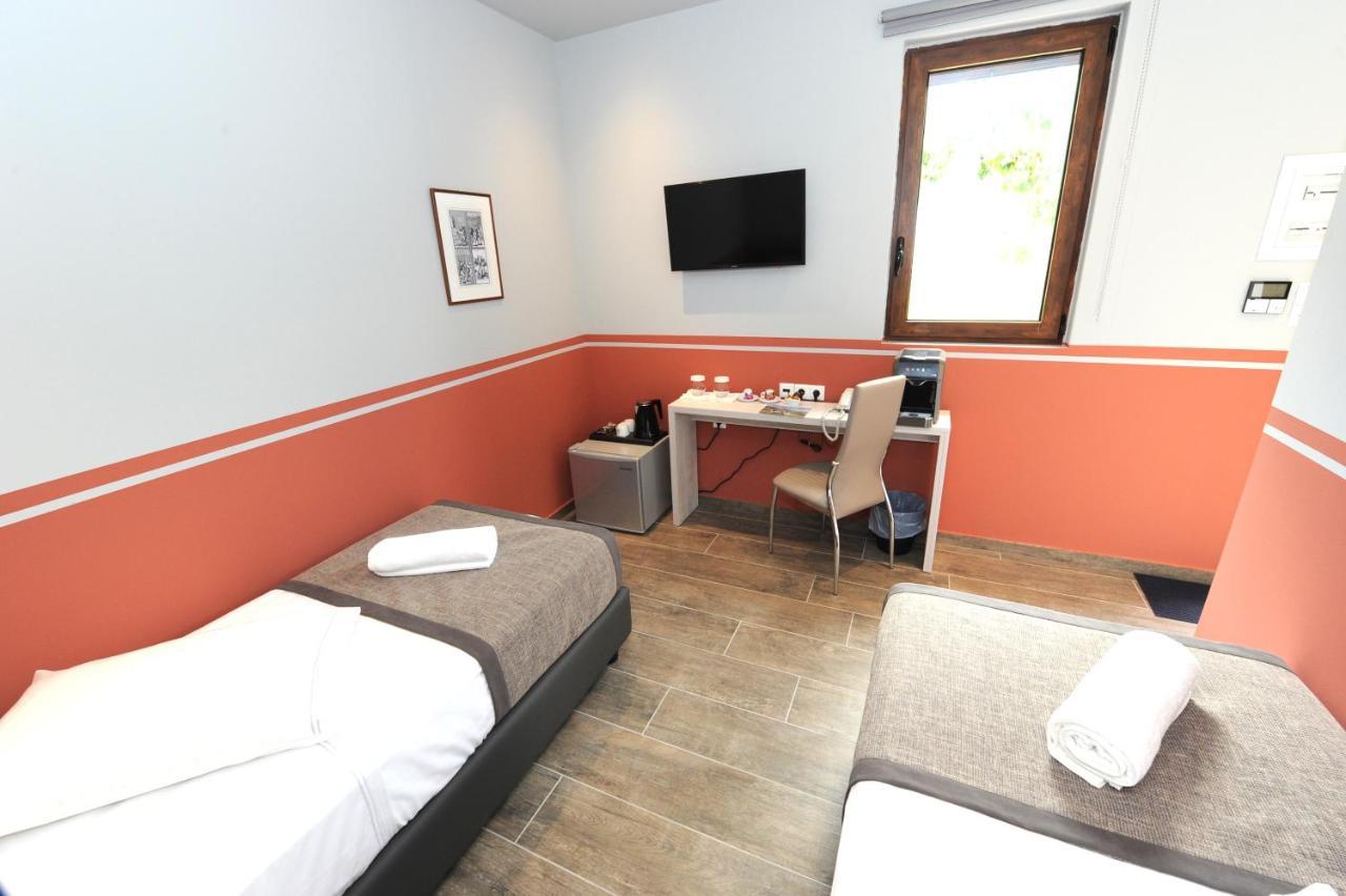 Camping & Bungalows Castle View Misztrász Kültér fotó