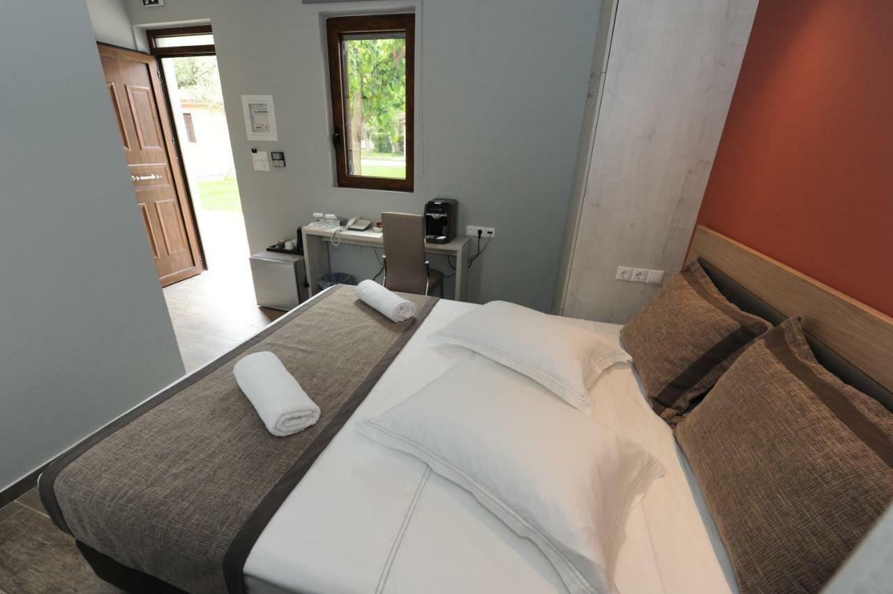 Camping & Bungalows Castle View Misztrász Kültér fotó
