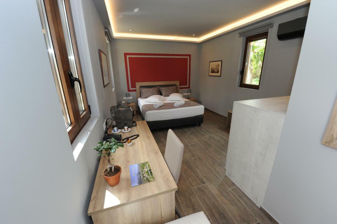 Camping & Bungalows Castle View Misztrász Kültér fotó